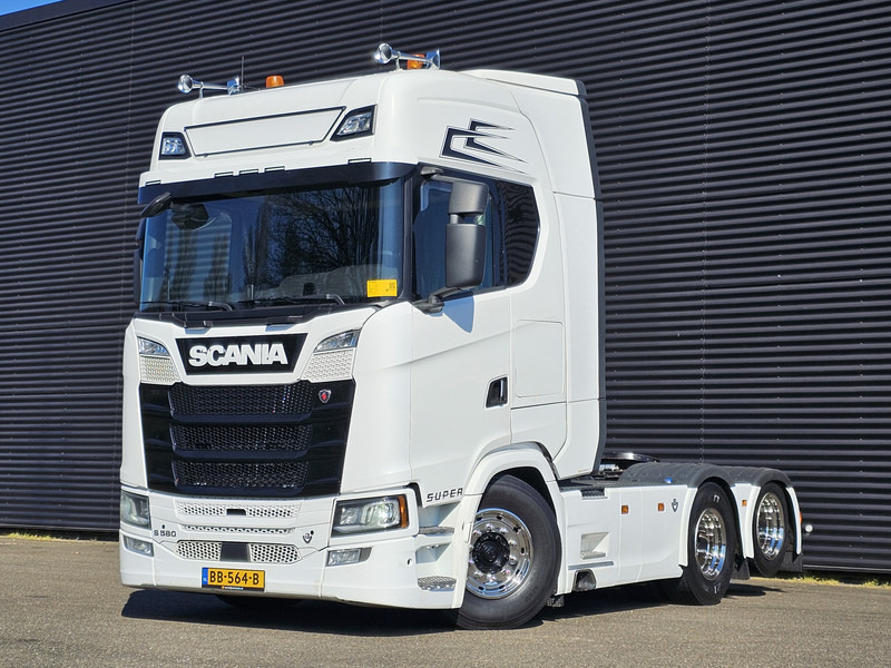 Scania S580 / V8 / 6X2 / FULL AIR / BOOGIE / RETARDER - Vilkikas: foto 1 Scania S580 / V8 / 6X2 / FULL AIR / BOOGIE / RETARDER - Vilkikas: foto 1