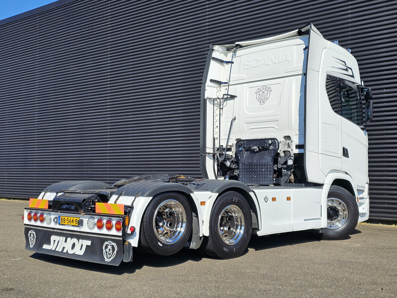 Scania S580 / V8 / 6X2 / FULL AIR / BOOGIE / RETARDER - Vilkikas: foto 3 Scania S580 / V8 / 6X2 / FULL AIR / BOOGIE / RETARDER - Vilkikas: foto 3