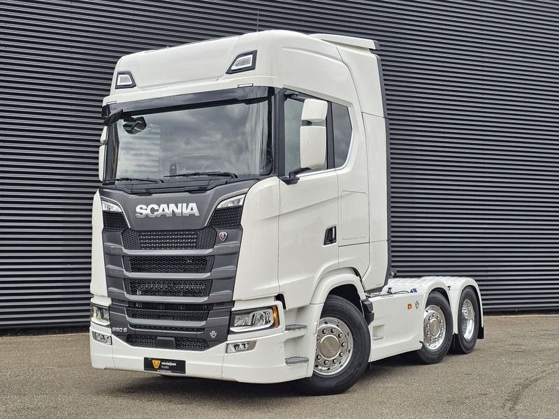 Scania S660 V8 6x2/4 / 2 x PTO / PARKING COOLER / FULL AIR - Vilkikas: foto 1 Scania S660 V8 6x2/4 / 2 x PTO / PARKING COOLER / FULL AIR - Vilkikas: foto 1