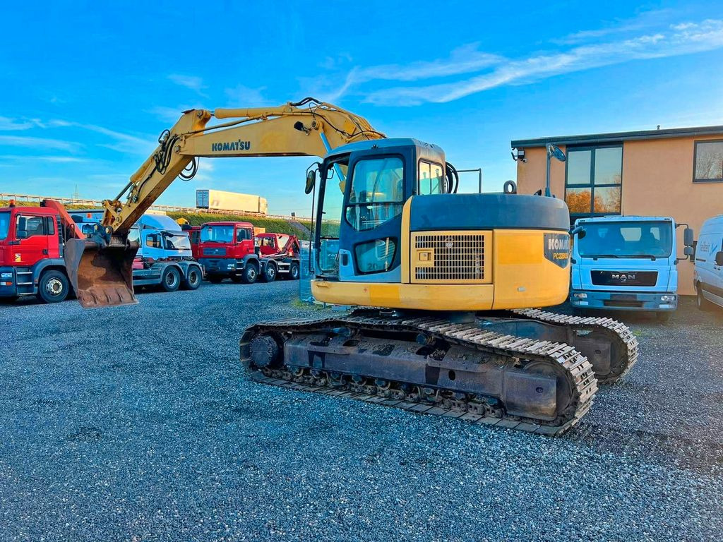 Komatsu PC228USLC 23200 Kg 107 Kw - Vikšrinis ekskavatorius: foto 1 Komatsu PC228USLC 23200 Kg 107 Kw - Vikšrinis ekskavatorius: foto 1