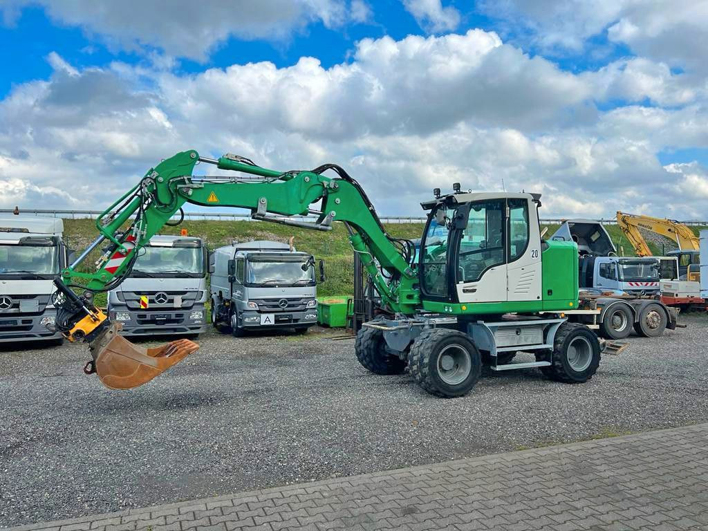 Liebherr A 912 Compact 3X Löffel 3 X Buckets Liebherr A 912 Compact guter Zustand - Ratinis ekskavatorius: foto 1 Liebherr A 912 Compact 3X Löffel 3 X Buckets Liebherr A 912 Compact guter Zustand - Ratinis ekskavatorius: foto 1