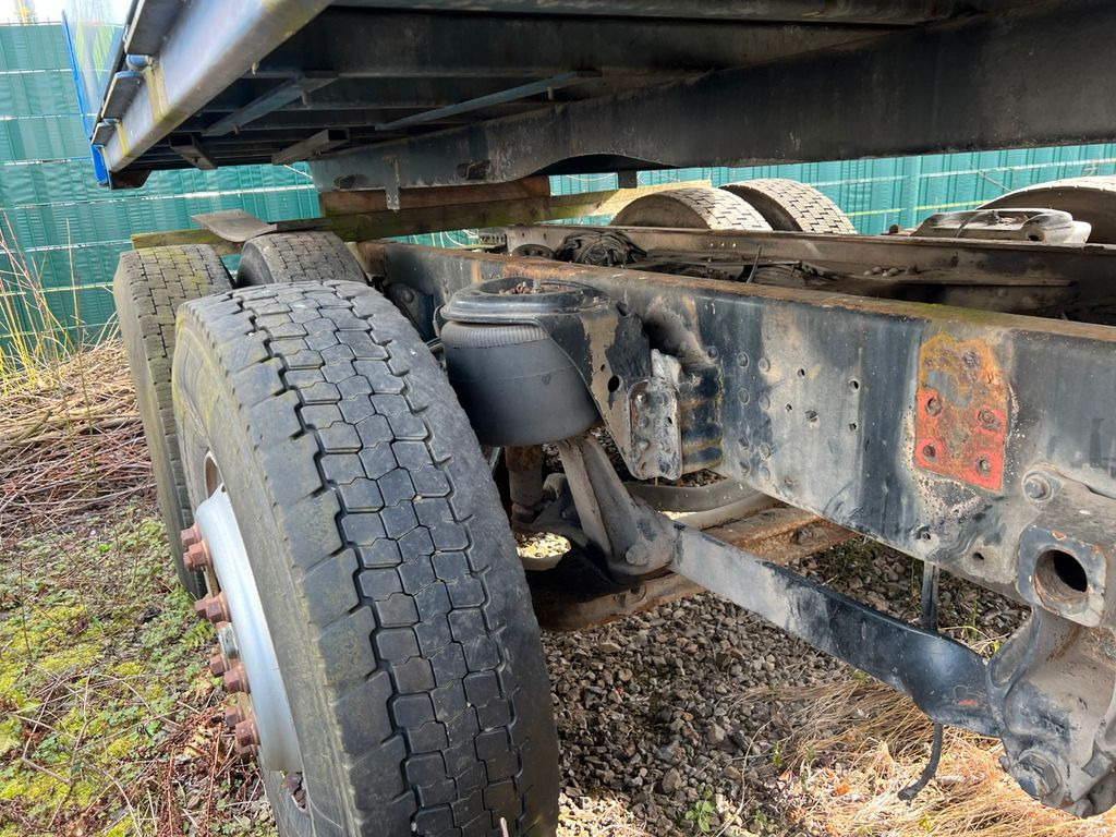 MAN 26.293 6X2 Motor & Getriebe gut MAN 26.293 6X2 Motor & Getriebe gut - Važiuoklės sunkvežimis: foto 3 MAN 26.293 6X2 Motor & Getriebe gut MAN 26.293 6X2 Motor & Getriebe gut - Važiuoklės sunkvežimis: foto 3