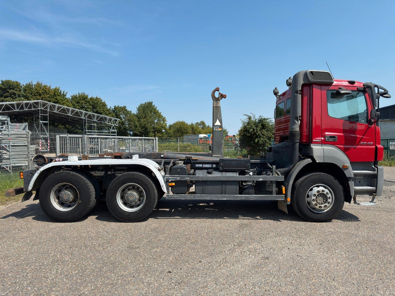 Mercedes-Benz 2643 6x4 VDL hydr. Federstütze | Klima | 6,5m - Hook-lift sunkvežimis: foto 5 Mercedes-Benz 2643 6x4 VDL hydr. Federstütze | Klima | 6,5m - Hook-lift sunkvežimis: foto 5