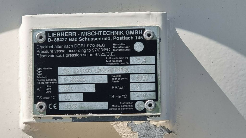 Müller-Mitteltal 2 Achs Betonmischauflieger Liebherr Müller-Mitteltal 2 Achs Betonmischauflieger Liebherr - Betonvežio puspriekabė: foto 3 Müller-Mitteltal 2 Achs Betonmischauflieger Liebherr Müller-Mitteltal 2 Achs Betonmischauflieger Liebherr - Betonvežio puspriekabė: foto 3