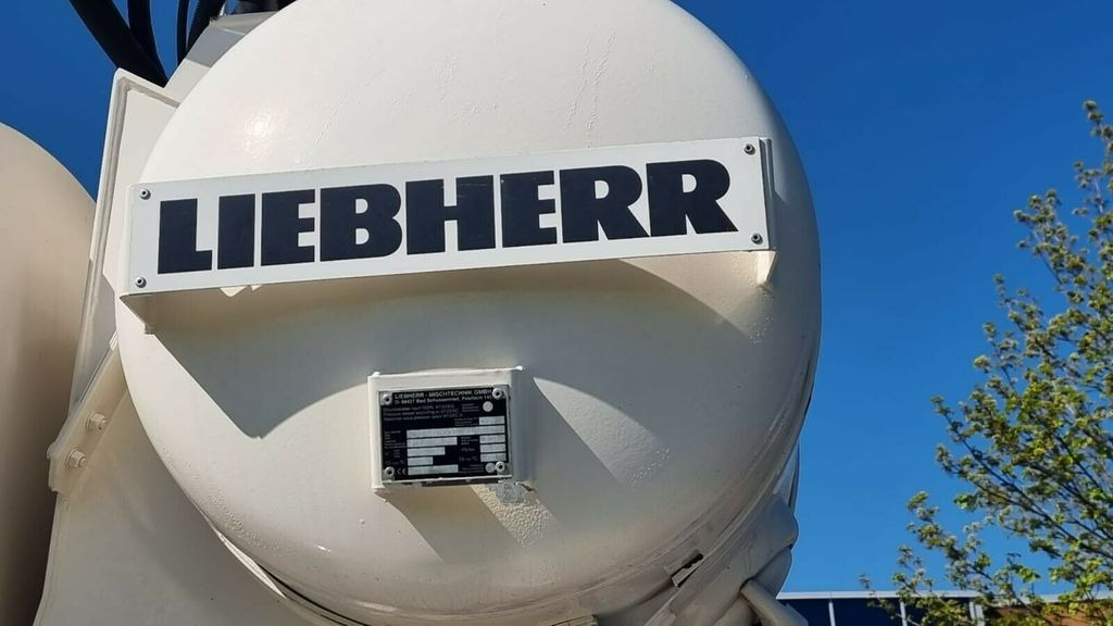 Müller-Mitteltal 2 Achs Betonmischauflieger Liebherr Müller-Mitteltal 2 Achs Betonmischauflieger Liebherr - Betonvežio puspriekabė: foto 4 Müller-Mitteltal 2 Achs Betonmischauflieger Liebherr Müller-Mitteltal 2 Achs Betonmischauflieger Liebherr - Betonvežio puspriekabė: foto 4