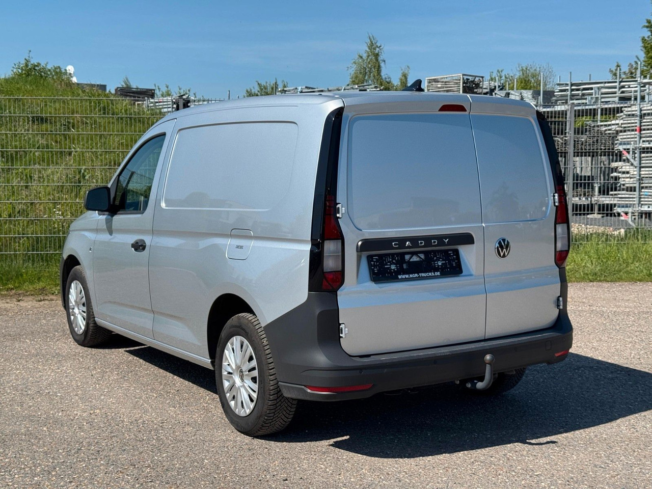 Volkswagen Caddy 4x2 | Klima | AHK | PDC | Spurhalteass. - Keleivinis furgonas: foto 3 Volkswagen Caddy 4x2 | Klima | AHK | PDC | Spurhalteass. - Keleivinis furgonas: foto 3