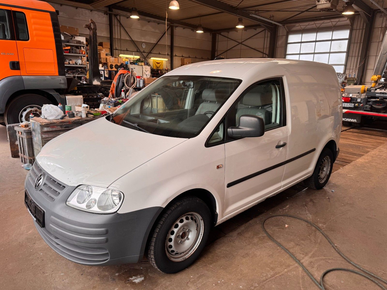 Volkswagen Caddy 69 PS Diesel - Mažas furgonas: foto 1 Volkswagen Caddy 69 PS Diesel - Mažas furgonas: foto 1