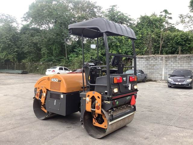 CASE 450DX - Asfalto volus: foto 2 CASE 450DX - Asfalto volus: foto 2