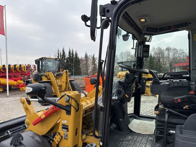 Ratinis krautuvas CAT 908: foto 20