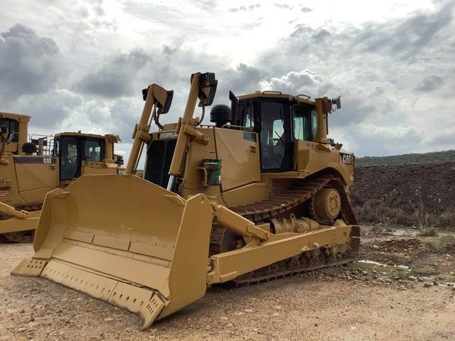 CAT D8T - Buldozeris: foto 1 CAT D8T - Buldozeris: foto 1