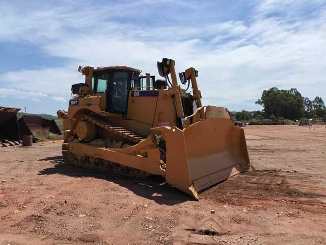 CAT D8T - Buldozeris: foto 1 CAT D8T - Buldozeris: foto 1