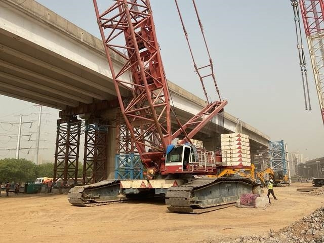 Terex Demag CC2800 - Vikšrinis kranas: foto 1 Terex Demag CC2800 - Vikšrinis kranas: foto 1