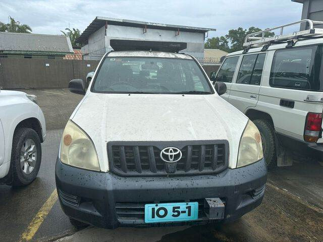 Toyota Prado - Lengvasis automobilis: foto 3 Toyota Prado - Lengvasis automobilis: foto 3