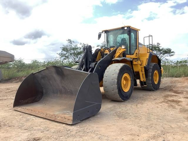Volvo L150H - Ratinis krautuvas: foto 1 Volvo L150H - Ratinis krautuvas: foto 1