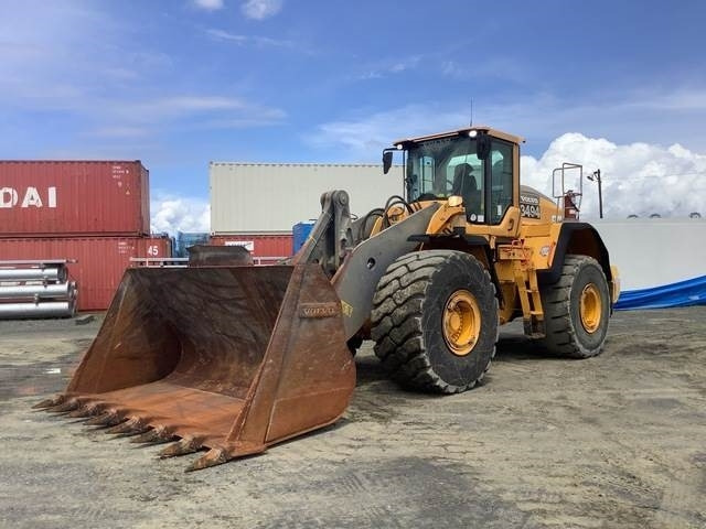 Volvo L220H - Ratinis krautuvas: foto 1 Volvo L220H - Ratinis krautuvas: foto 1