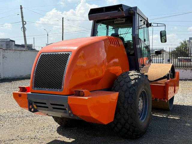 Hamm 320 - Kompaktorius: foto 2 Hamm 320 - Kompaktorius: foto 2