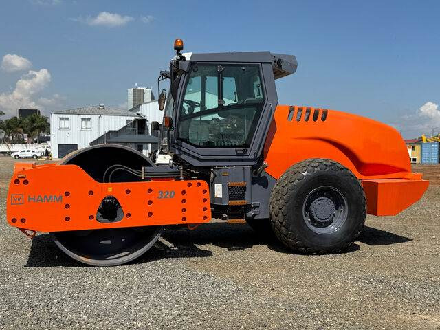 Hamm 320 - Kompaktorius: foto 1 Hamm 320 - Kompaktorius: foto 1