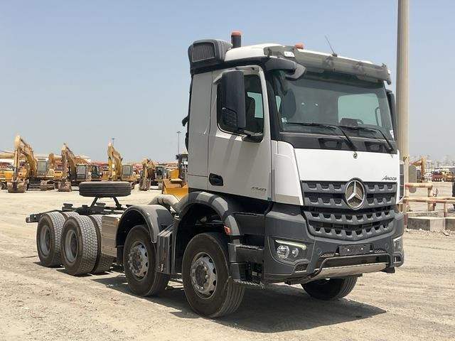 Mercedes-Benz Arocs 4240 - Važiuoklės sunkvežimis: foto 4 Mercedes-Benz Arocs 4240 - Važiuoklės sunkvežimis: foto 4