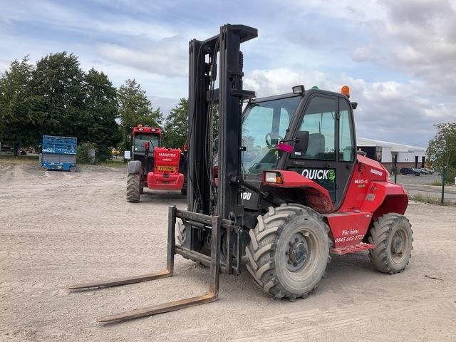Manitou M30-4 - Krautuvas-visureigis: foto 1 Manitou M30-4 - Krautuvas-visureigis: foto 1