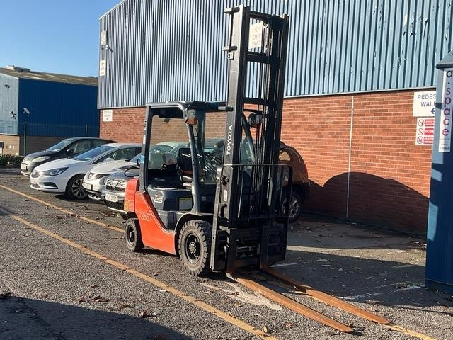 Toyota 02-8FGF25 - Šakinis krautuvas: foto 4 Toyota 02-8FGF25 - Šakinis krautuvas: foto 4