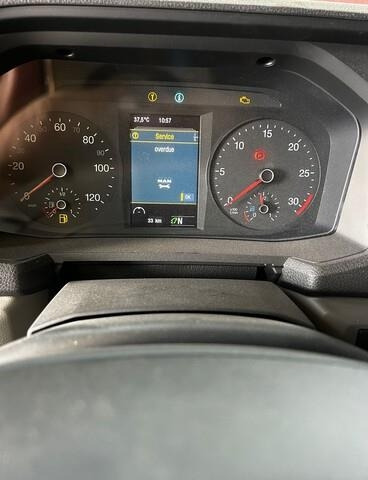 MAN TGM18.250 - Autocisterna: foto 5 MAN TGM18.250 - Autocisterna: foto 5