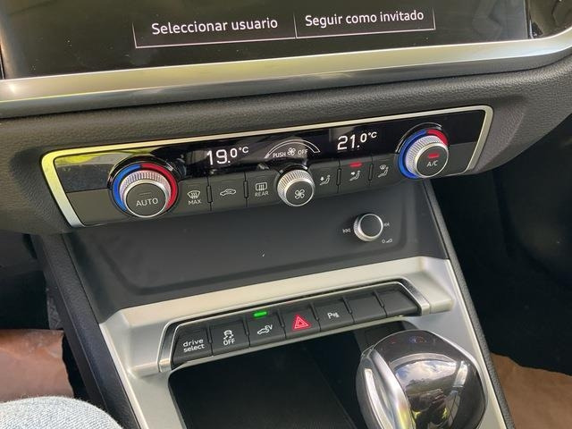 Audi Q3 - Lengvasis automobilis: foto 2 Audi Q3 - Lengvasis automobilis: foto 2