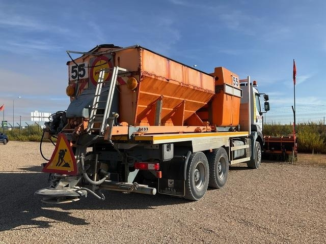 Renault Kerax 430DXI - Sniego valymo mašina: foto 3 Renault Kerax 430DXI - Sniego valymo mašina: foto 3