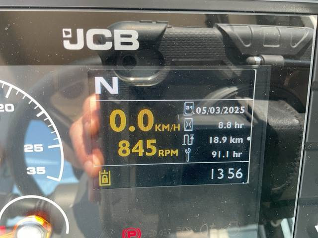 Ratinis krautuvas JCB 411 S5 HT: foto 9