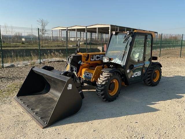 JCB 525-60E AG - Teleskopinis krautuvas: foto 1 JCB 525-60E AG - Teleskopinis krautuvas: foto 1