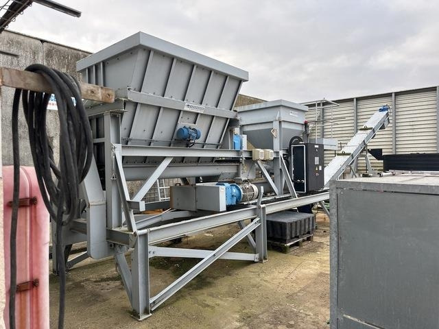 Sofraden MPS250-02 - Betonavimo technika: foto 1 Sofraden MPS250-02 - Betonavimo technika: foto 1