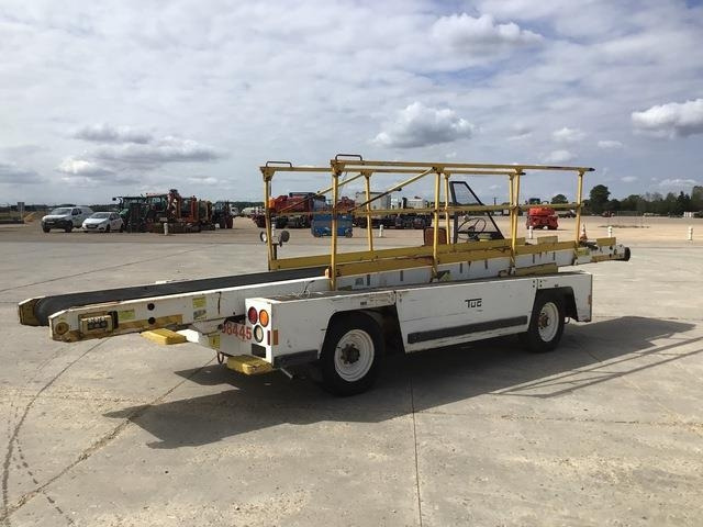 Tug T660-1 - Transporto priemonė su juostiniu konvejeriu: foto 3 Tug T660-1 - Transporto priemonė su juostiniu konvejeriu: foto 3