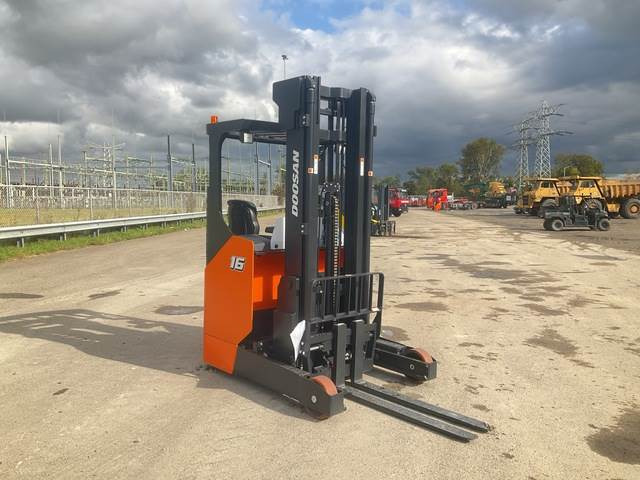 Doosan BR16JW-9 - Krautuvas su šakėmis: foto 4 Doosan BR16JW-9 - Krautuvas su šakėmis: foto 4