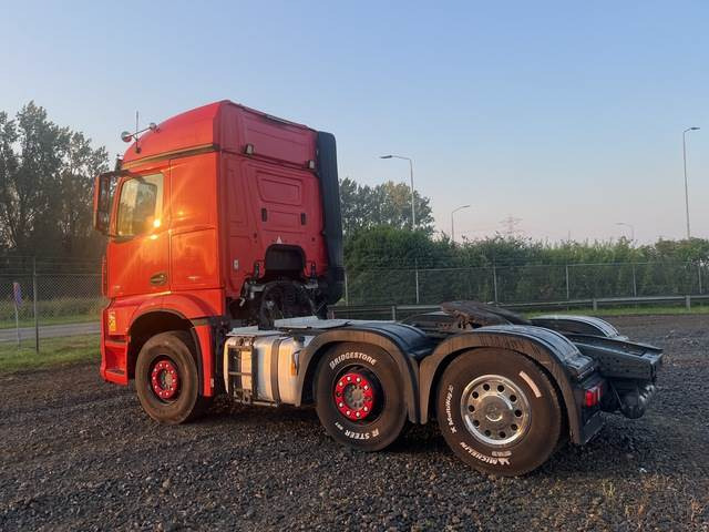 Mercedes-Benz Arocs 2751 - Vilkikas: foto 2 Mercedes-Benz Arocs 2751 - Vilkikas: foto 2