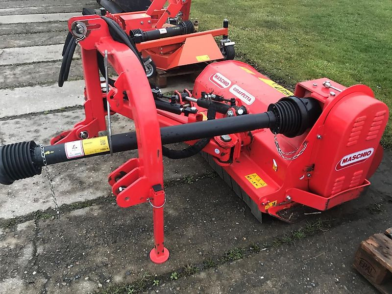 Maschio Giraffetta 120 Giraffa M - Šlaitinis mulčeris: foto 3 Maschio Giraffetta 120 Giraffa M - Šlaitinis mulčeris: foto 3