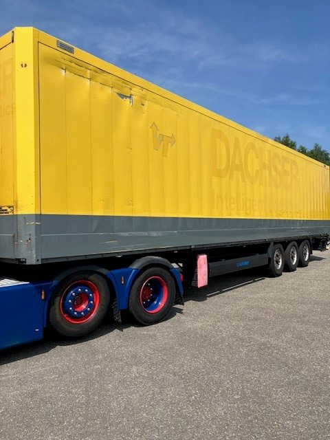 KRONE SD Dryliner - Furgonas priekaba: foto 4 KRONE SD Dryliner - Furgonas priekaba: foto 4