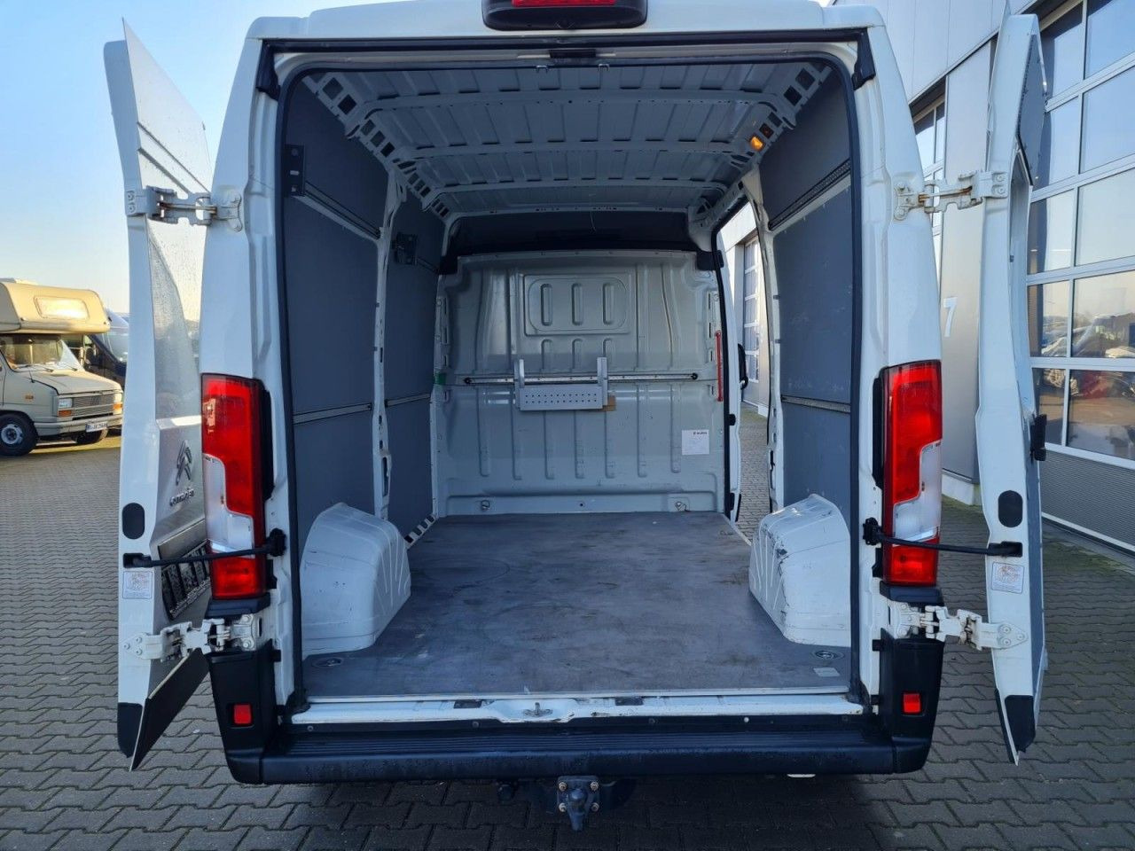 Citroën Jumper 33 Kasten L2H2 AHK KLIMA KAMERA TEMPOMAT - Mažas furgonas: foto 5 Citroën Jumper 33 Kasten L2H2 AHK KLIMA KAMERA TEMPOMAT - Mažas furgonas: foto 5