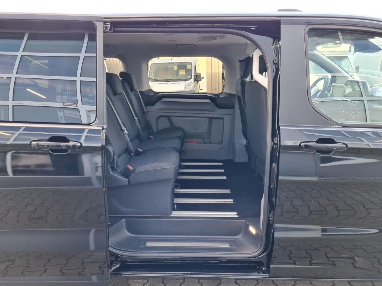 Ford Tourneo Custom 320 L2 Titanium 9 Sitze STANDHZ lizingą Ford Tourneo Custom 320 L2 Titanium 9 Sitze STANDHZ: foto 20