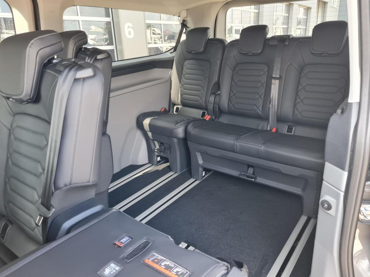 Keleivinis furgonas Ford Tourneo Custom 8 Sitze 320 L2 Titanium LED AUTOM: foto 19