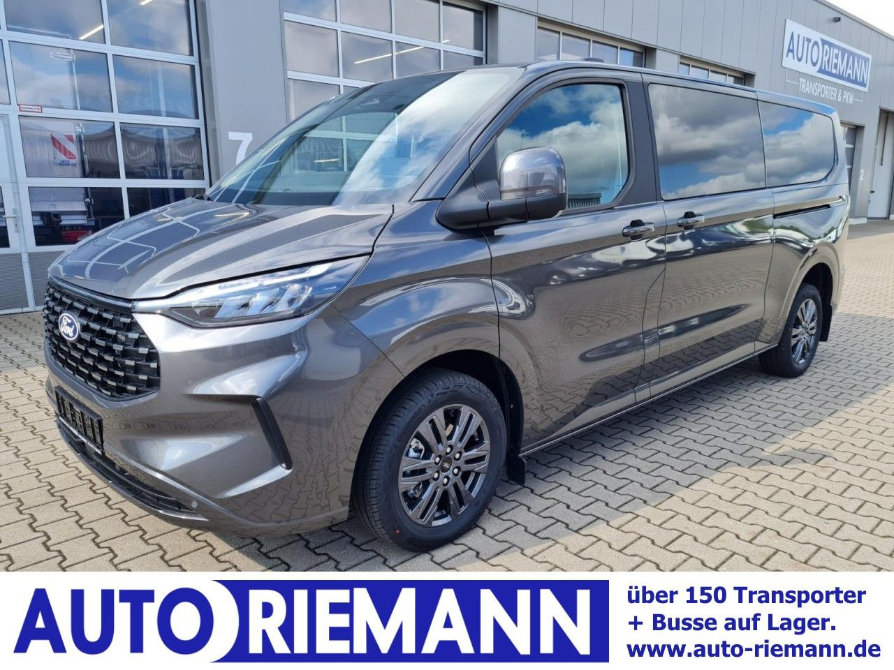 Ford Tourneo Custom 8 Sitze 320 L2 Titanium LED AUTOM - Keleivinis furgonas: foto 1 Ford Tourneo Custom 8 Sitze 320 L2 Titanium LED AUTOM - Keleivinis furgonas: foto 1