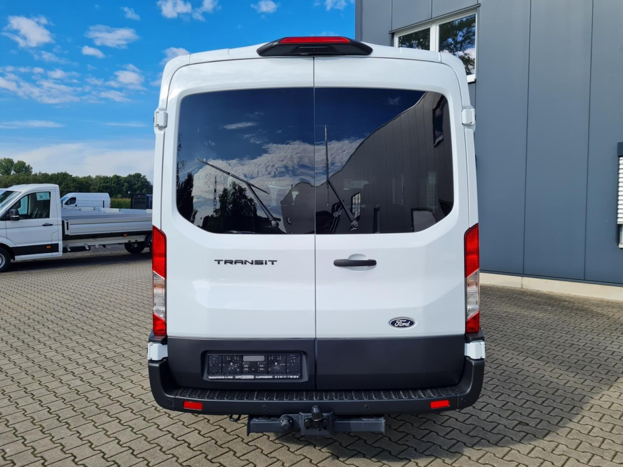 Ford Transit 350 Kombi TDCi L3 AG Trend 9 Sitze AHK KAMERA - Mikroautobusas, Keleivinis furgonas: foto 5 Ford Transit 350 Kombi TDCi L3 AG Trend 9 Sitze AHK KAMERA - Mikroautobusas, Keleivinis furgonas: foto 5