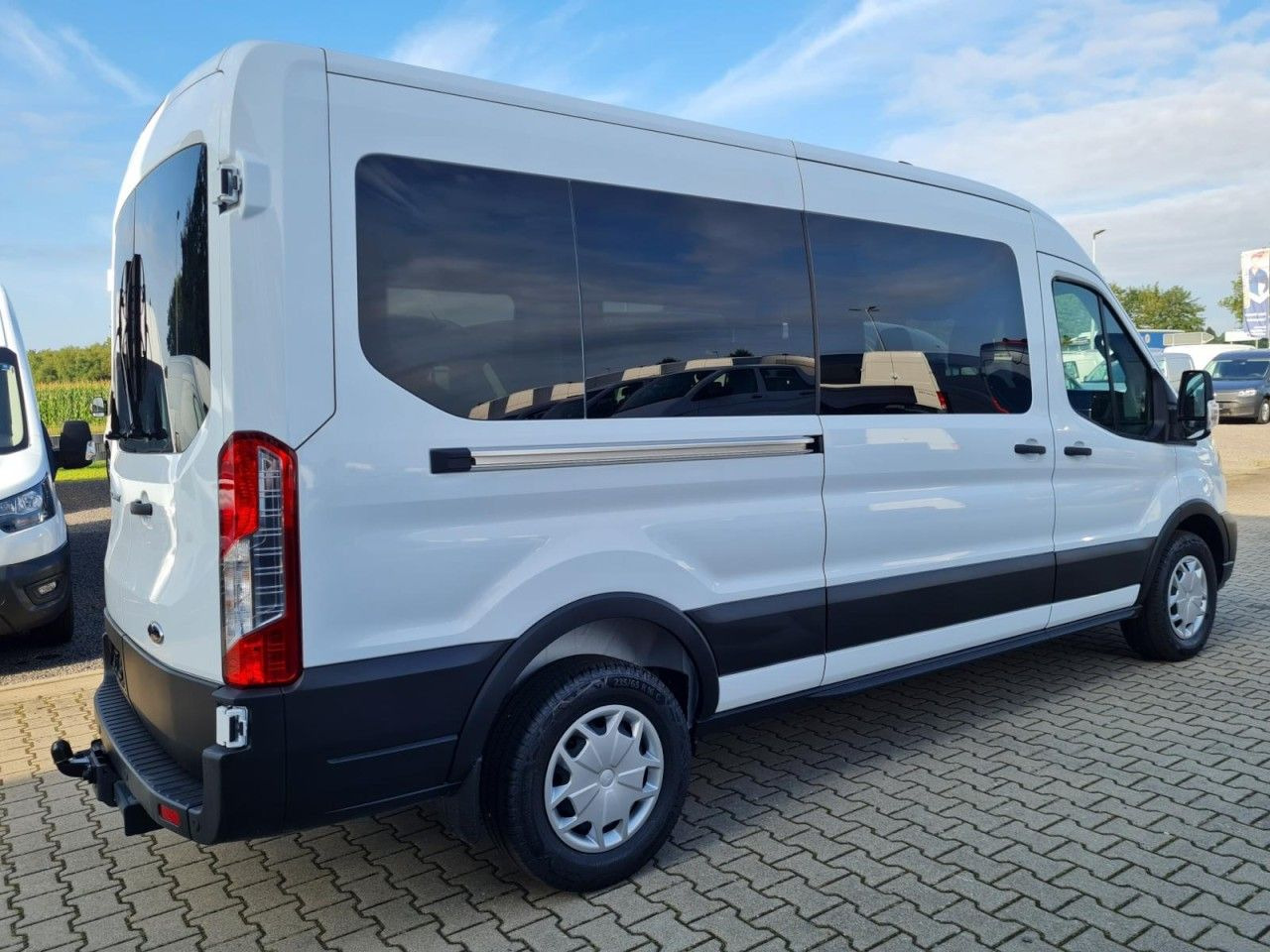 Ford Transit 350 Kombi TDCi L3 Trend 9 Sitzer AUTOMAT - Keleivinis furgonas: foto 4 Ford Transit 350 Kombi TDCi L3 Trend 9 Sitzer AUTOMAT - Keleivinis furgonas: foto 4