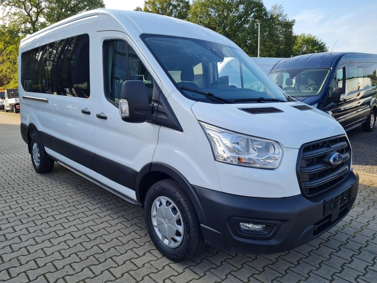 Ford Transit 350 Kombi TDCi L3 Trend 9 Sitzer AUTOMAT - Keleivinis furgonas: foto 3 Ford Transit 350 Kombi TDCi L3 Trend 9 Sitzer AUTOMAT - Keleivinis furgonas: foto 3