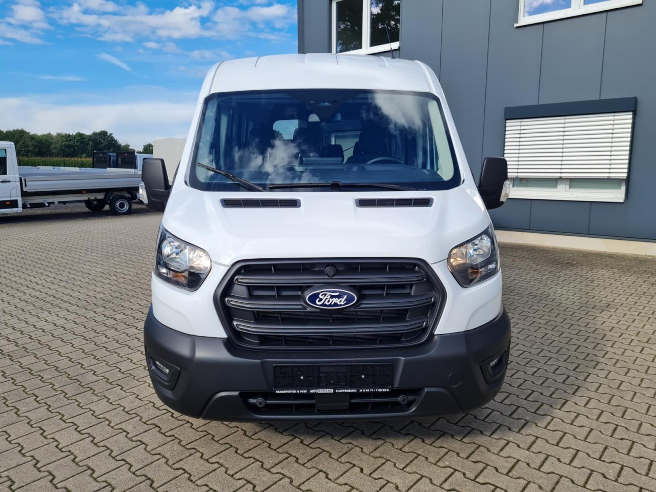 Ford Transit 350 Kombi TDCi L3 Trend 9 Sitzer AUTOMATIK - Mikroautobusas, Keleivinis furgonas: foto 2 Ford Transit 350 Kombi TDCi L3 Trend 9 Sitzer AUTOMATIK - Mikroautobusas, Keleivinis furgonas: foto 2