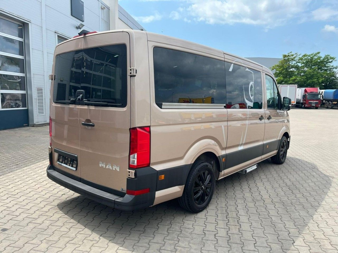 MAN TGE 3.180 TDi Kombi 9 Sitzer LED LM KAMERA Sonde - Keleivinis furgonas: foto 4 MAN TGE 3.180 TDi Kombi 9 Sitzer LED LM KAMERA Sonde - Keleivinis furgonas: foto 4
