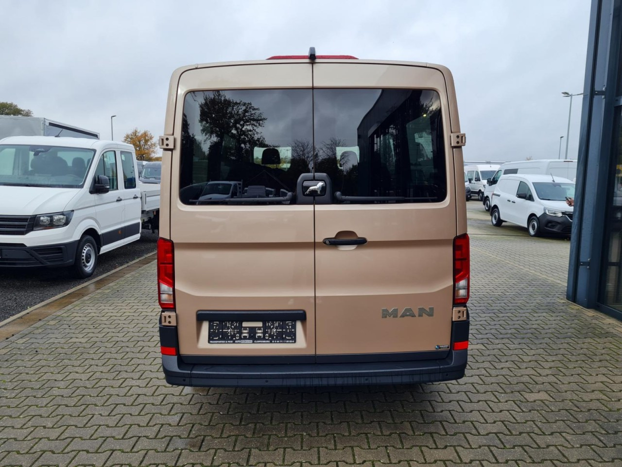 Komercinis automobilis su dviguba kabina Man TGE 3.180 TDi Kombi 9 Sitze ALU KAMERA LED LEDER Sonderumbau: foto 8 Komercinis automobilis su dviguba kabina Man TGE 3.180 TDi Kombi 9 Sitze ALU KAMERA LED LEDER Sonderumbau: foto 8
