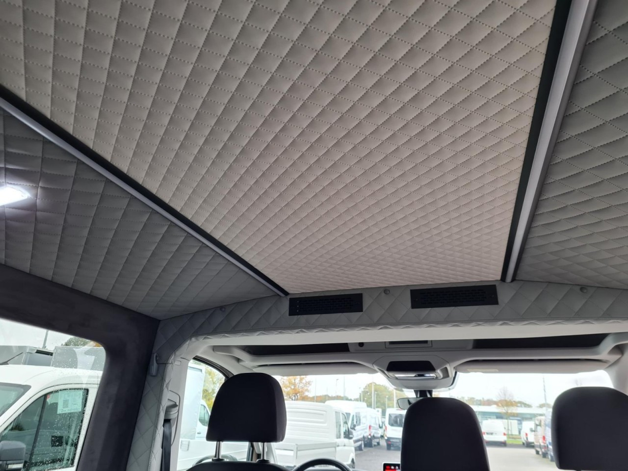 Komercinis automobilis su dviguba kabina Man TGE 3.180 TDi Kombi 9 Sitze ALU KAMERA LED LEDER Sonderumbau: foto 20 Komercinis automobilis su dviguba kabina Man TGE 3.180 TDi Kombi 9 Sitze ALU KAMERA LED LEDER Sonderumbau: foto 20