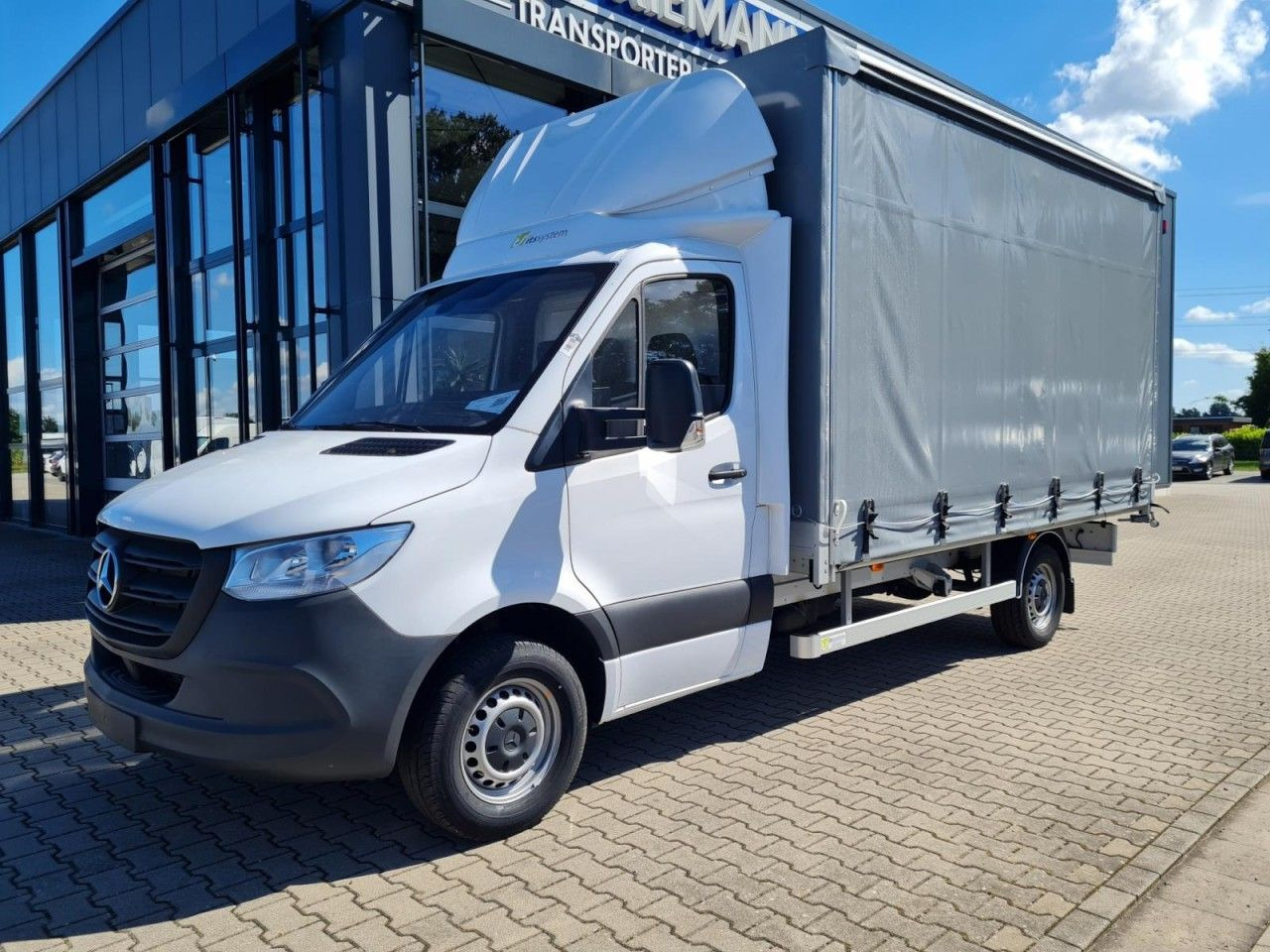 Mercedes-Benz Sprinter 315 Cdi Pritsche Schiebe Plane RWD - Tentinis mikroautobusas: foto 2 Mercedes-Benz Sprinter 315 Cdi Pritsche Schiebe Plane RWD - Tentinis mikroautobusas: foto 2