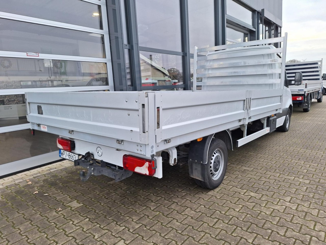 Mercedes-Benz Sprinter 317 CDI Pritsche L4 RWD AHK KLIMA TEMPOMAT - Bortinis automobilis: foto 2 Mercedes-Benz Sprinter 317 CDI Pritsche L4 RWD AHK KLIMA TEMPOMAT - Bortinis automobilis: foto 2