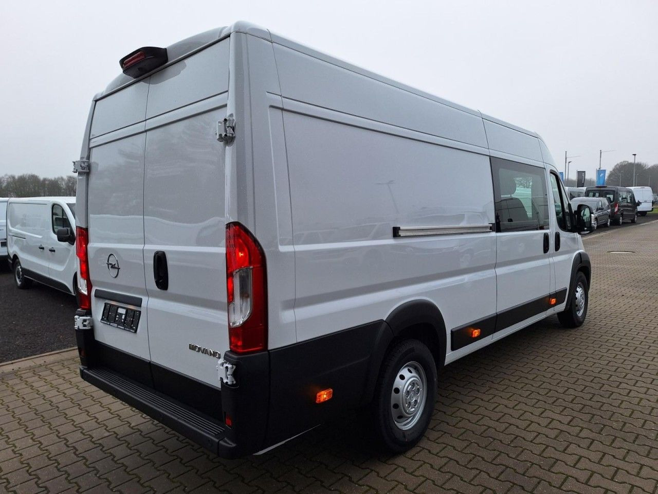 Opel Movano 35 Cargo L4 Doka 6-Sitze verstärkt PDC - Krovininis mikroautobusas, Komercinis automobilis su dviguba kabina: foto 5 Opel Movano 35 Cargo L4 Doka 6-Sitze verstärkt PDC - Krovininis mikroautobusas, Komercinis automobilis su dviguba kabina: foto 5
