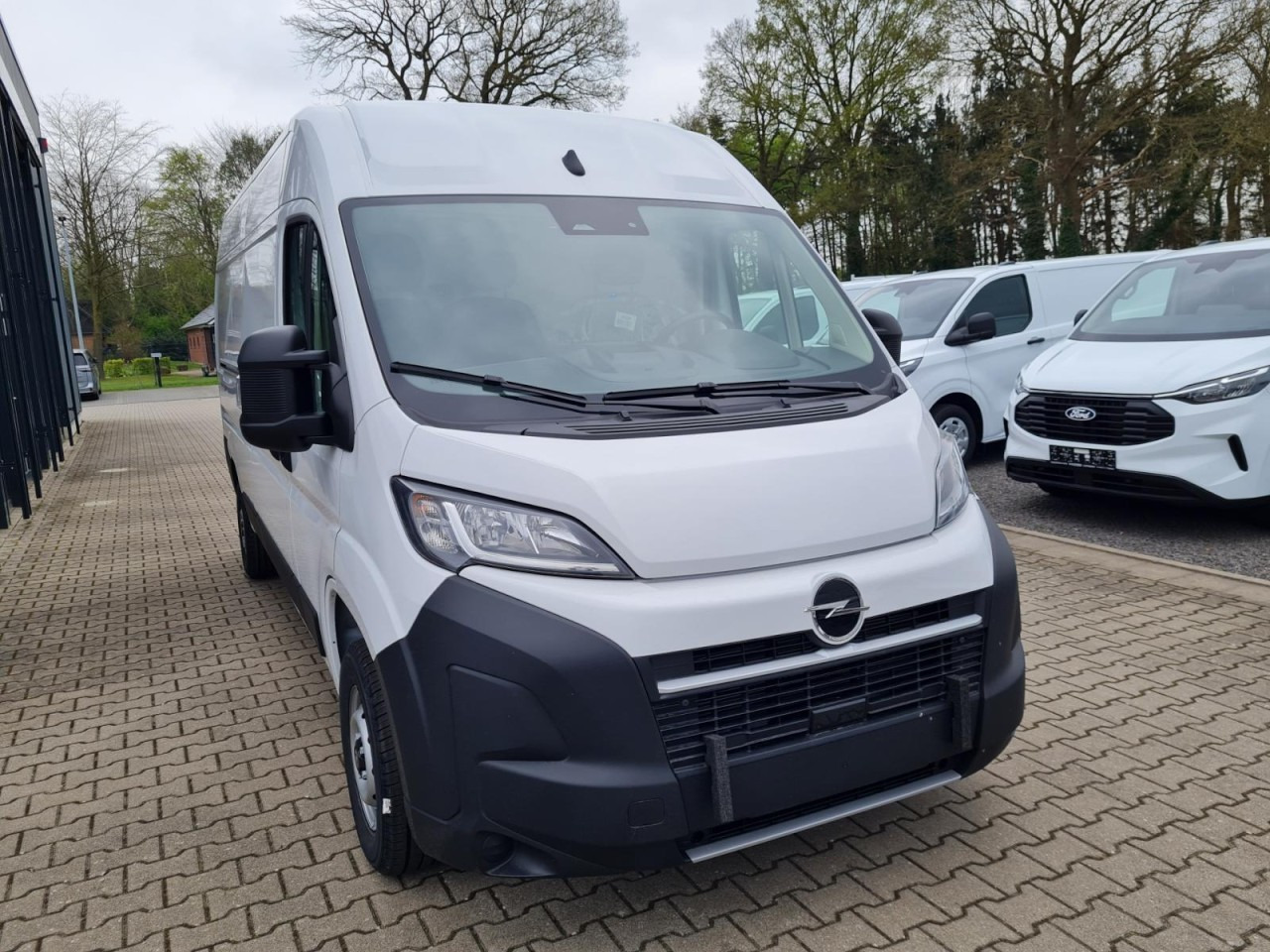 Opel Movano Kasten 2.2 HDI 180 L3H2 Klima NAVI TEMPOMAT - Krovininis mikroautobusas: foto 2 Opel Movano Kasten 2.2 HDI 180 L3H2 Klima NAVI TEMPOMAT - Krovininis mikroautobusas: foto 2